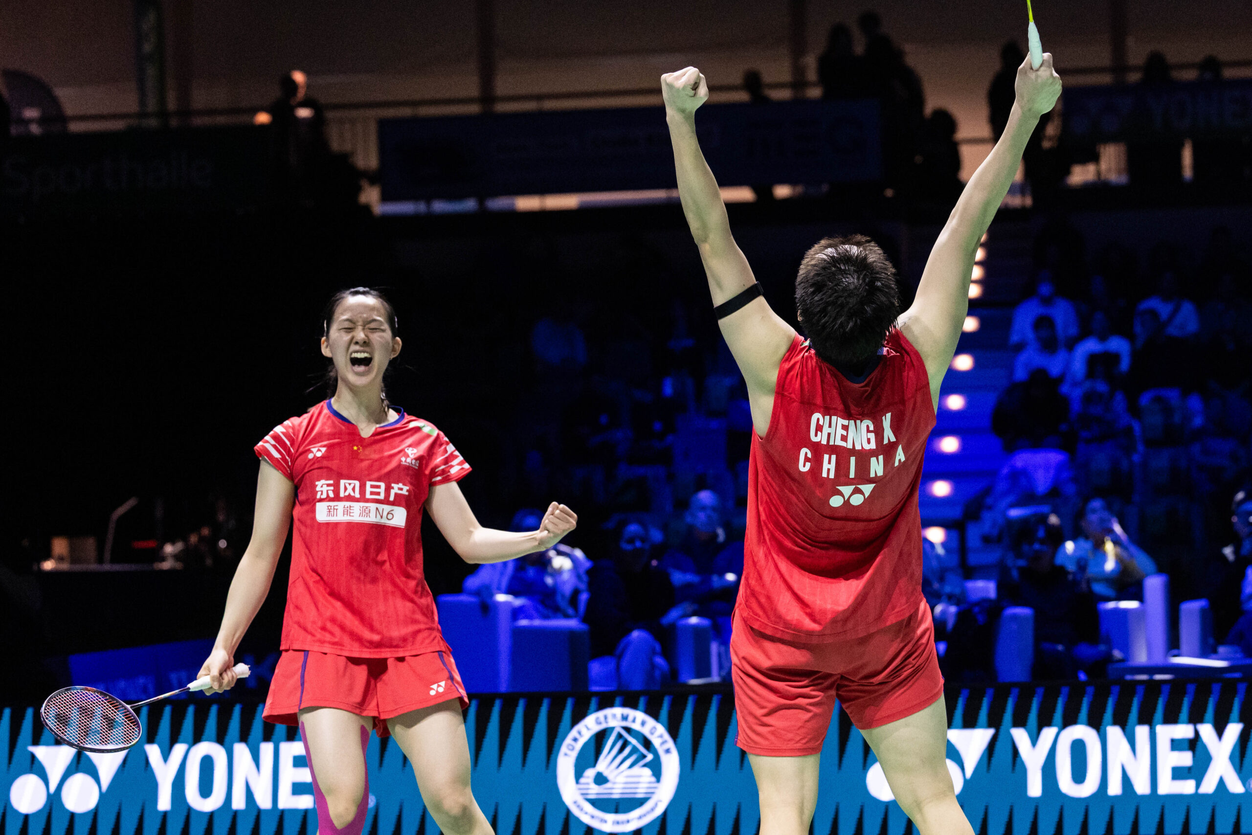 Cheng Xing/Zhang Chi gewinnen im Mixed